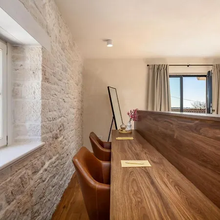 Paladnjaki Villa